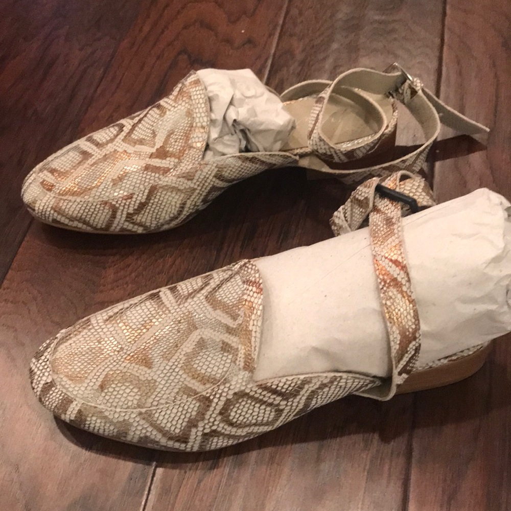 Matisse Half Moon Natural Snake Loafer - Picture 6 of 8